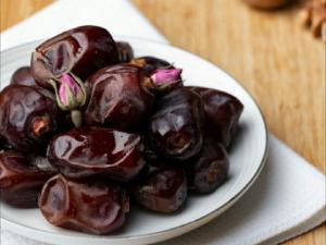 قیمت خرما رطب مضافتی بم با تخفیف ویژه